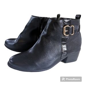 London Fog LFW-Harmony Black Faux Leather Ankle Boots | 8M